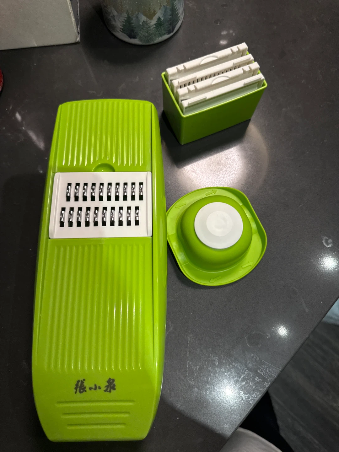 Green Vegetable Slicer and Dicer Set