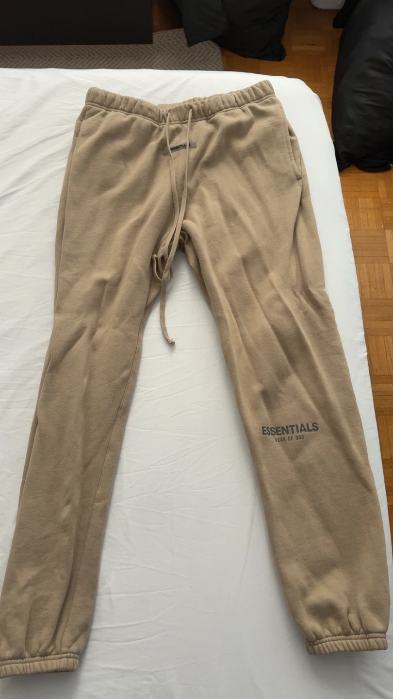ESSENTIALS Fear of God Sweatpants - Tan - Medium
