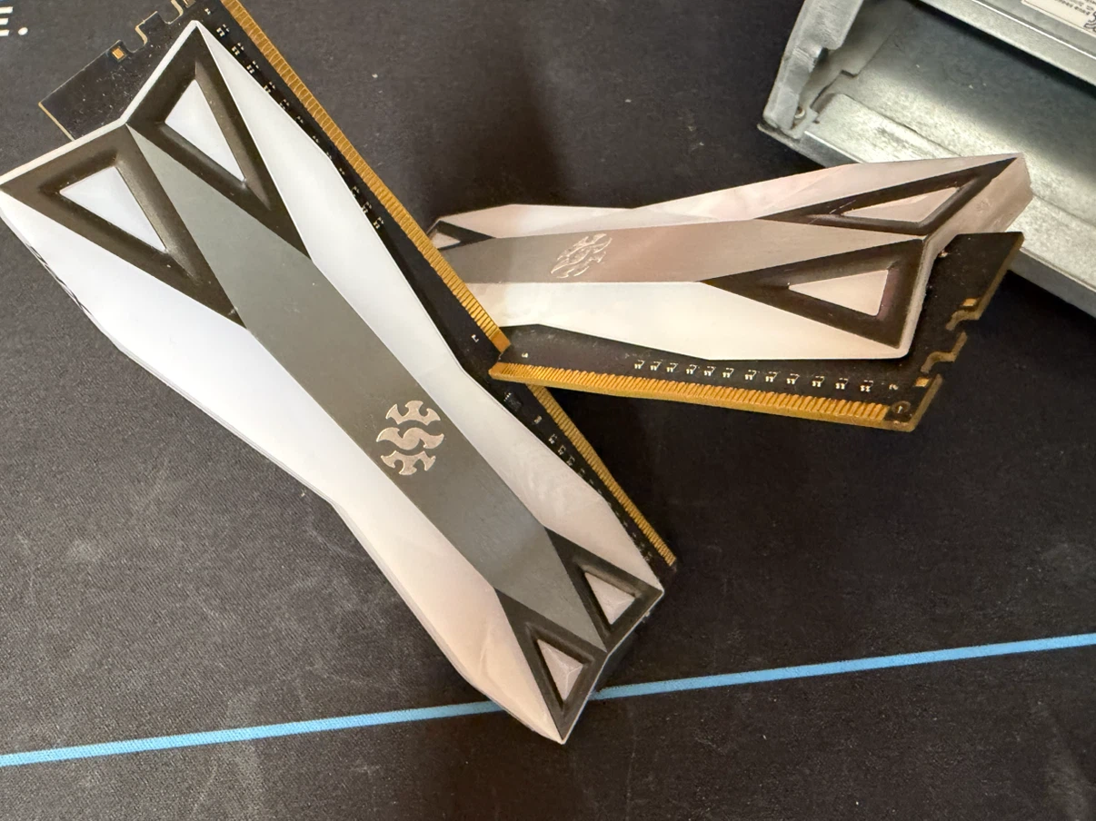 XPG RGB 16GB (2x8GB) DDR4 RAM - photo 2