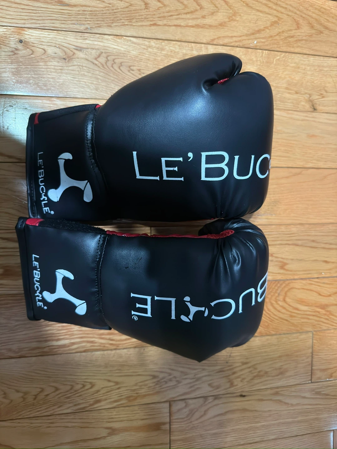 LE'BUCKLE Boxing Gloves - photo 2