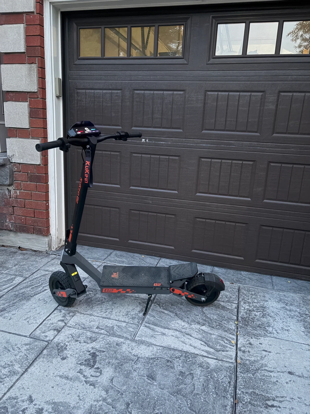 KuKirin G2 Electric Scooter – LIKE NEW - photo 2