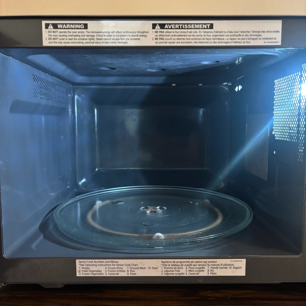 Panasonic 1.3cu.ft. Countertop Microwave - photo 3
