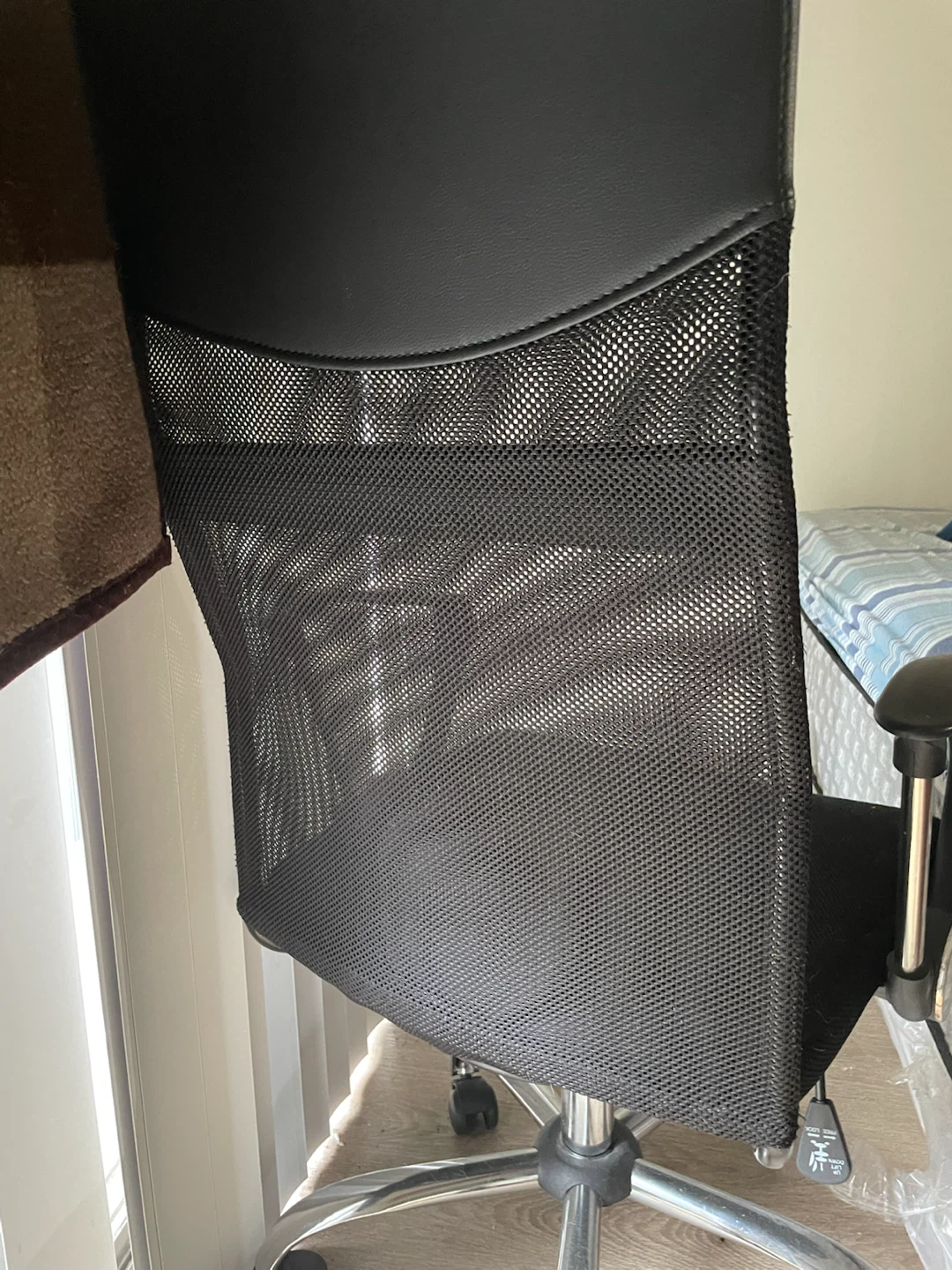 Black Mesh Office Chair - photo 5