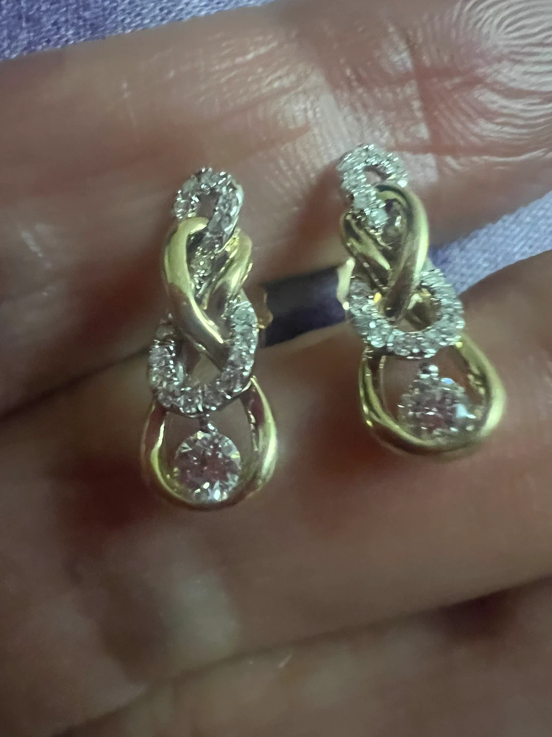 10 k Diamond Drop Earrings