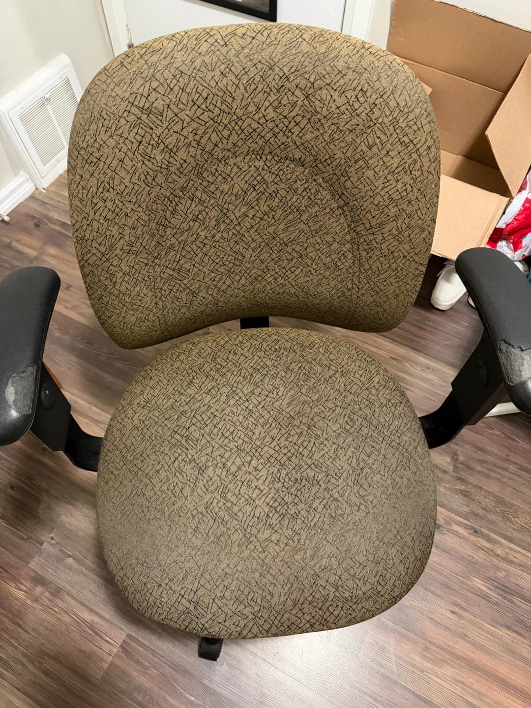 Brown Office Chair with Adjustable Height