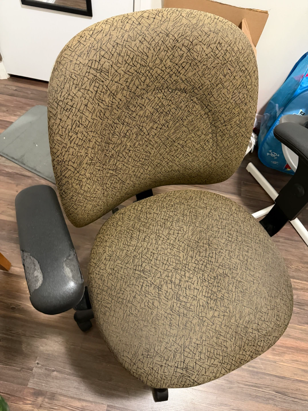 Brown Office Chair with Adjustable Height - photo 3