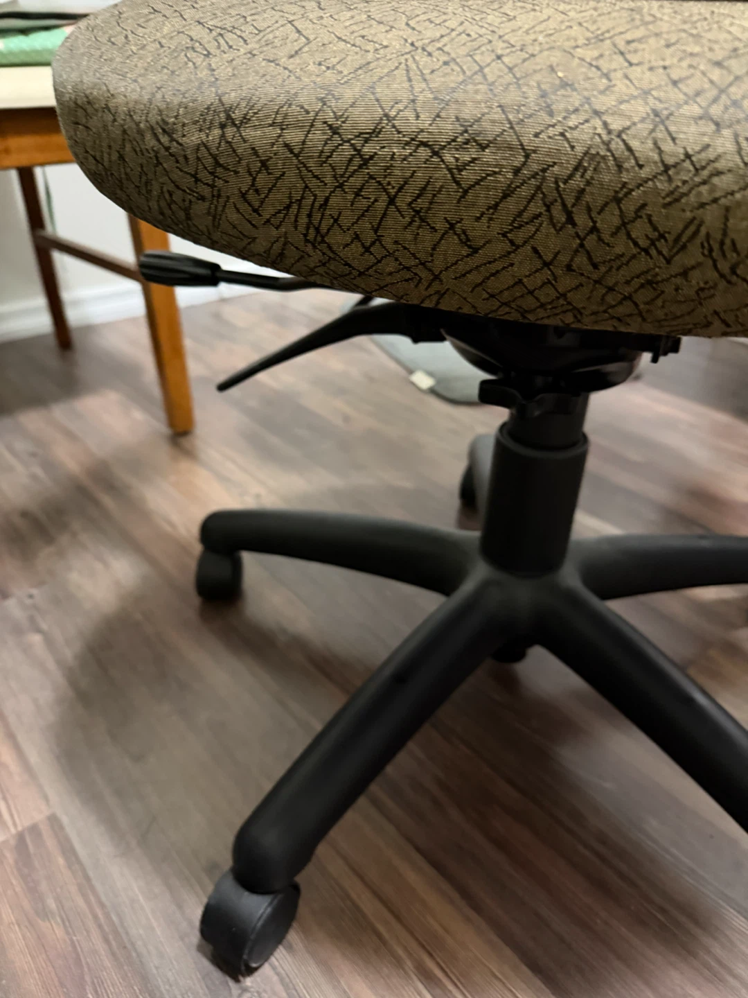 Brown Office Chair with Adjustable Height - photo 5