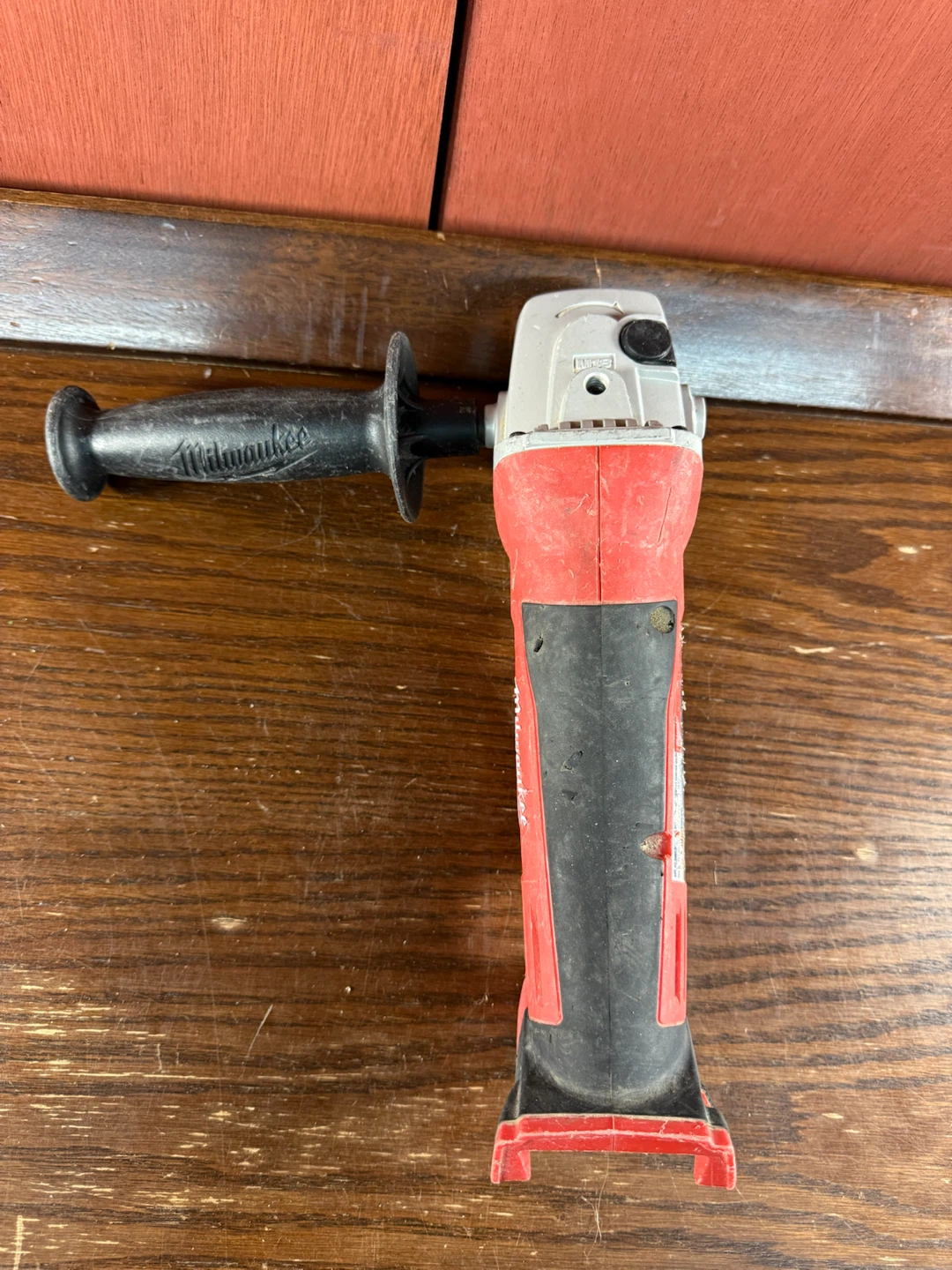 Milwaukee M18 18V Lithium-Ion Cordless 4-1/2-in. Grinder 2680-20 - photo 2