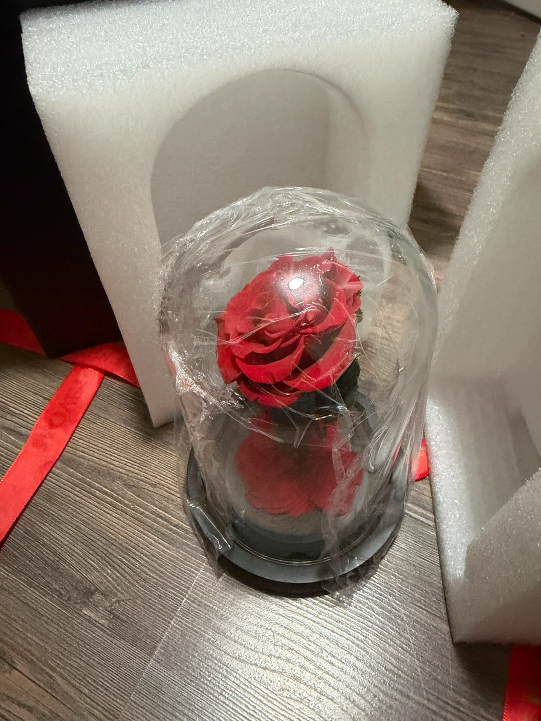 Preserved Red Rose in Glass Dome - photo 4