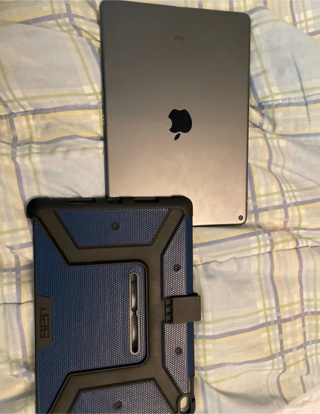 Apple iPad Air 3rd gen with UAG Case - photo 2
