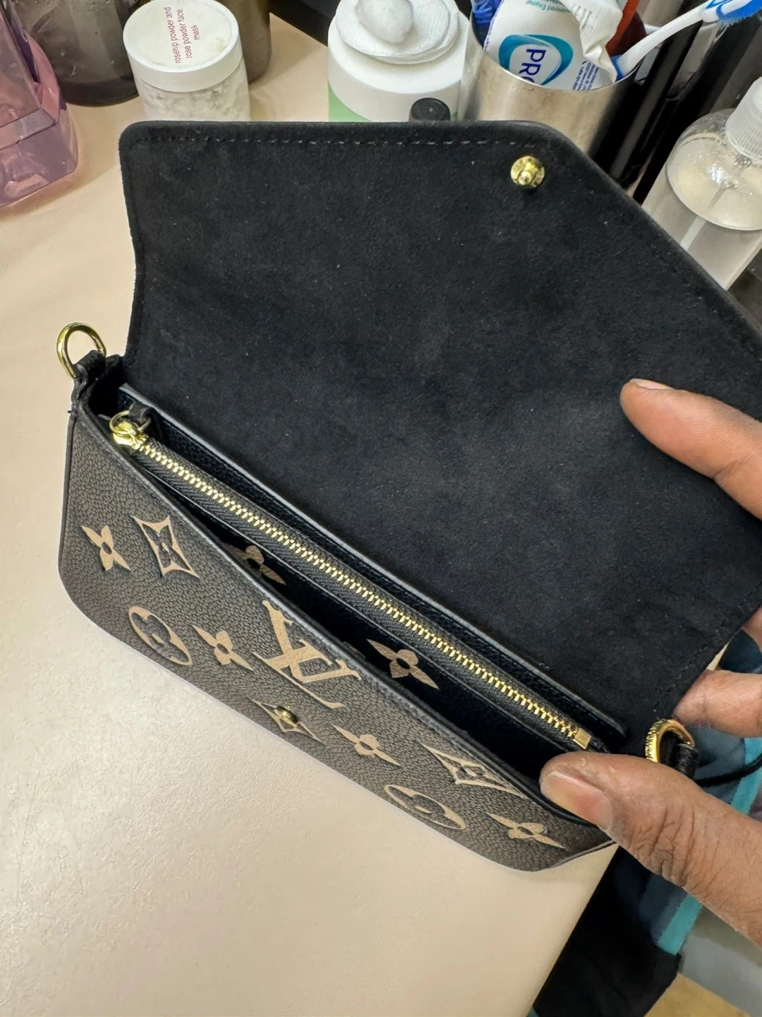 Women’s Side Bags $100 each - photo 3
