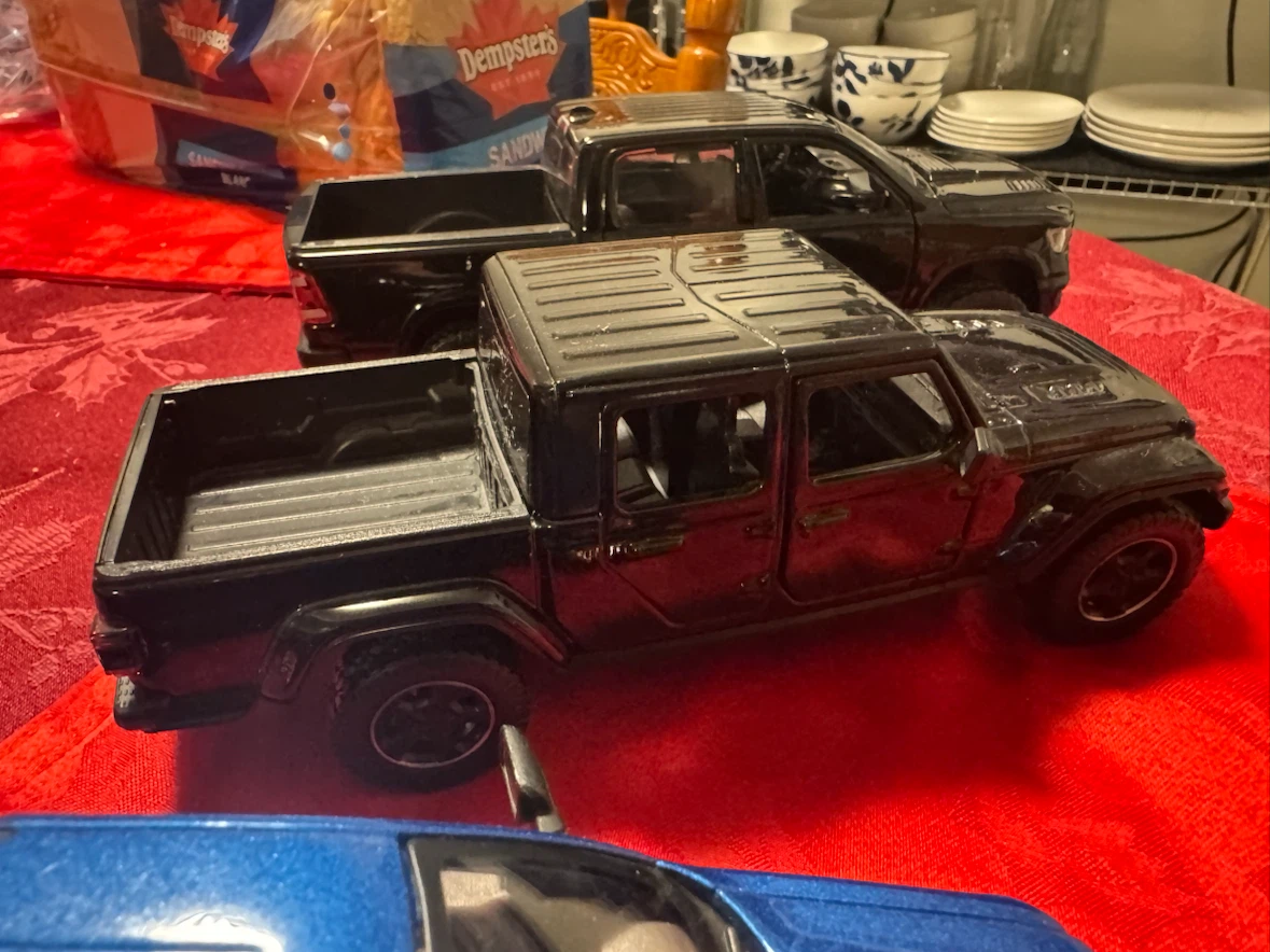 Diecast Pickup Trucks $20 each - photo 4
