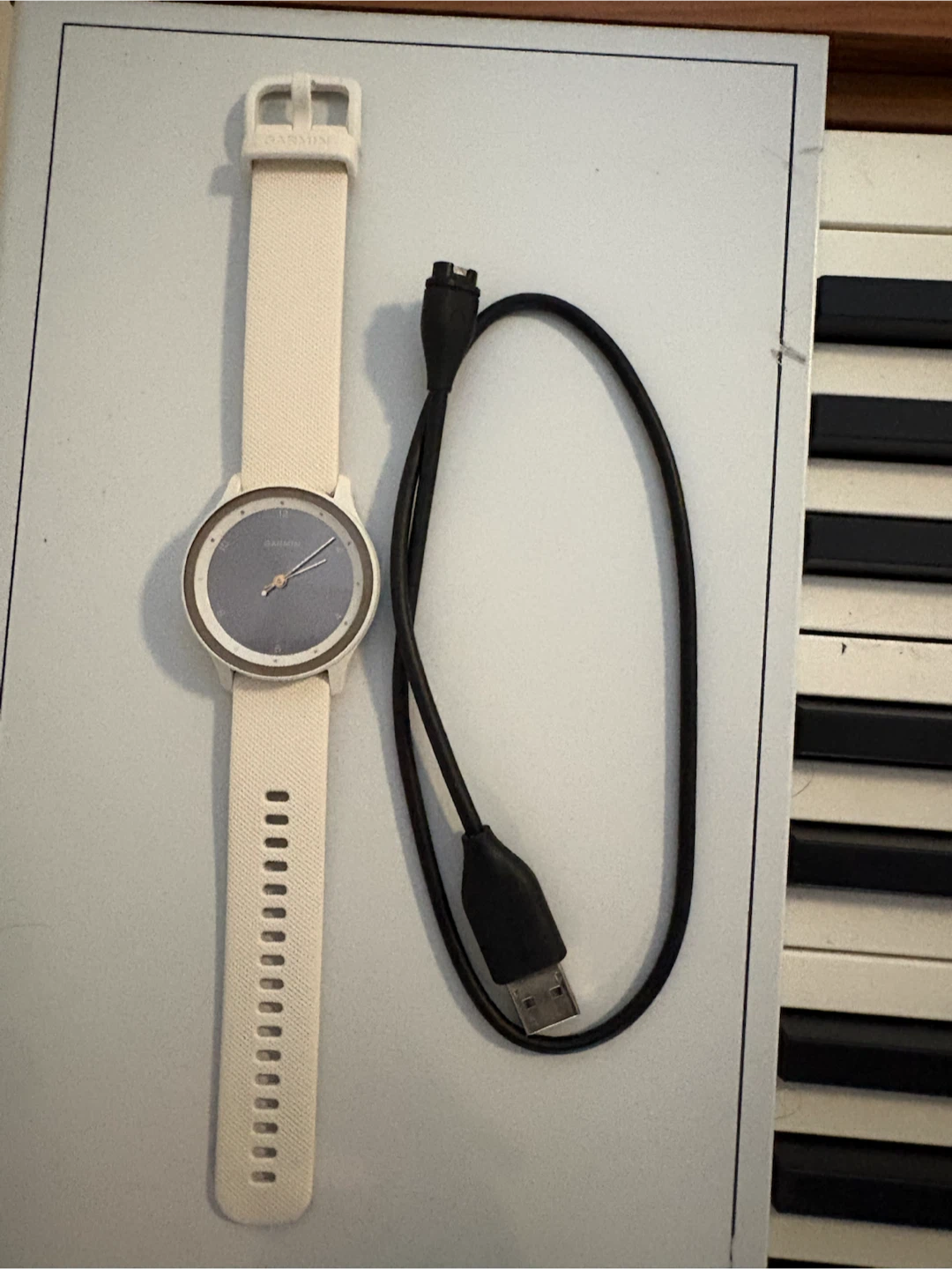 Garmin vivomove Sport bluetooth Smartwatch