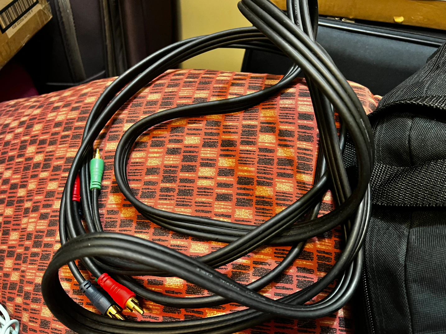 Black Composite AV Cable