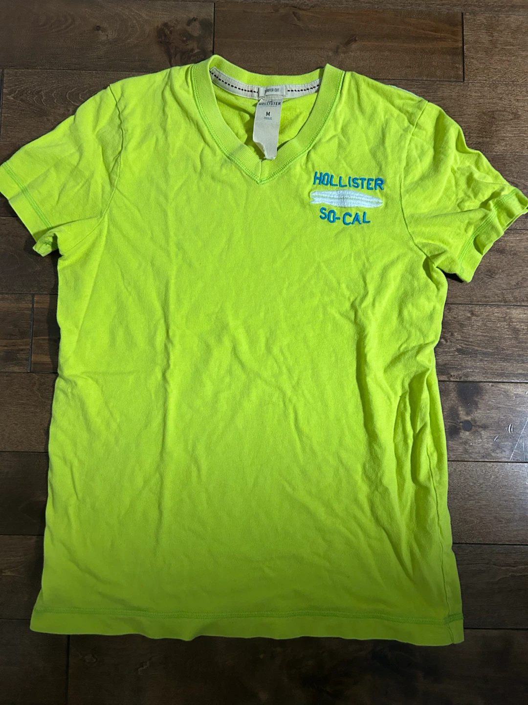 Vintage Hollister So-Cal V-Neck T-Shirt - Neon Yellow (M)