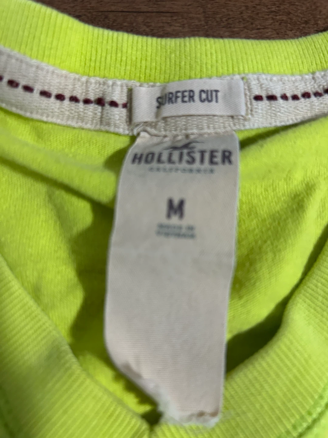 Vintage Hollister So-Cal V-Neck T-Shirt - Neon Yellow (M) - photo 2
