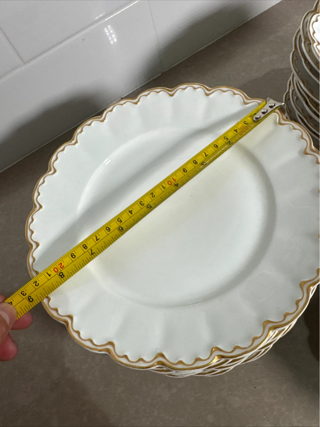 26 Pc Haviland France Limoges White Gold Rim Saucers - photo 5
