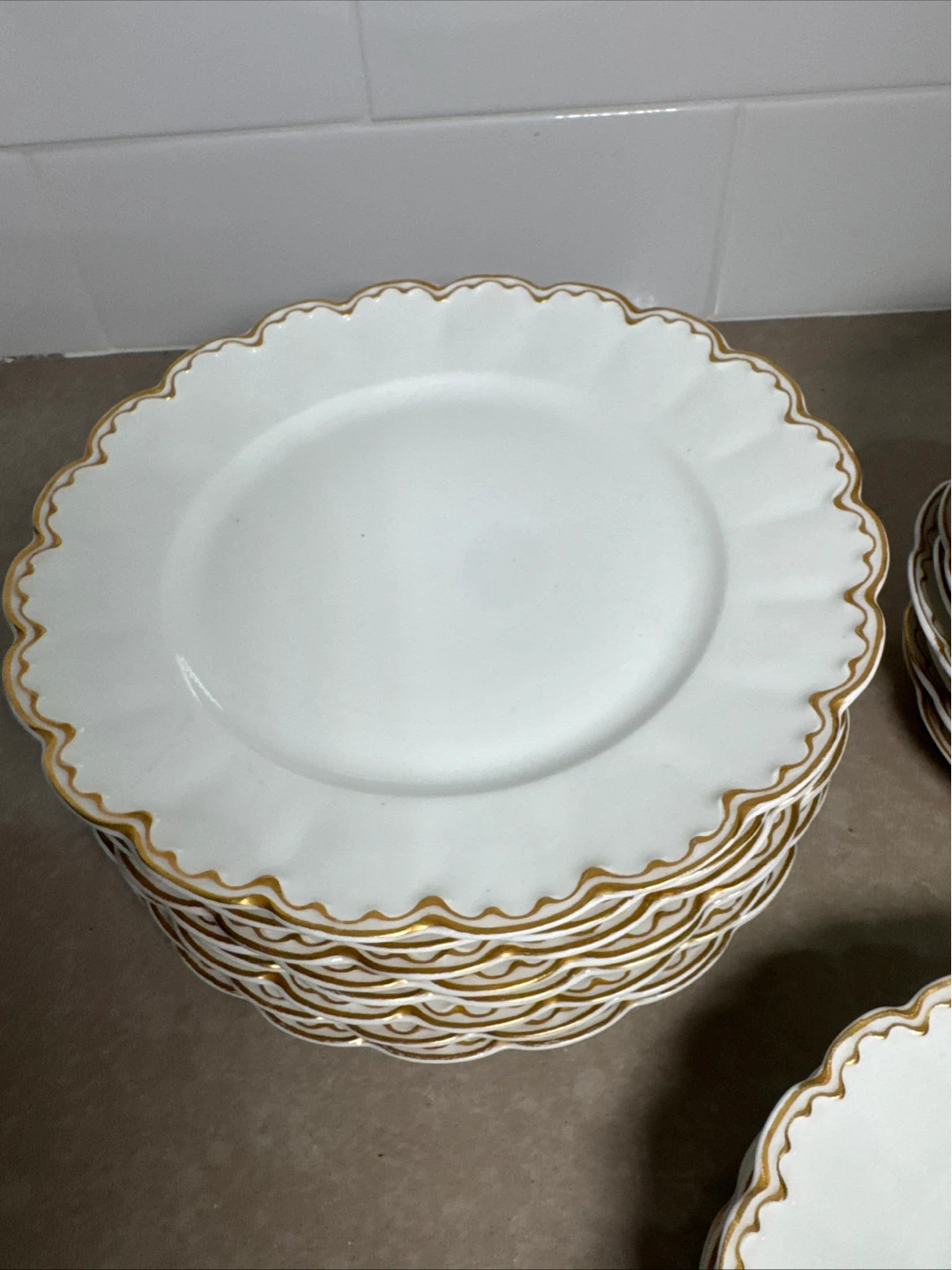 26 Pc Haviland France Limoges White Gold Rim Saucers - photo 2