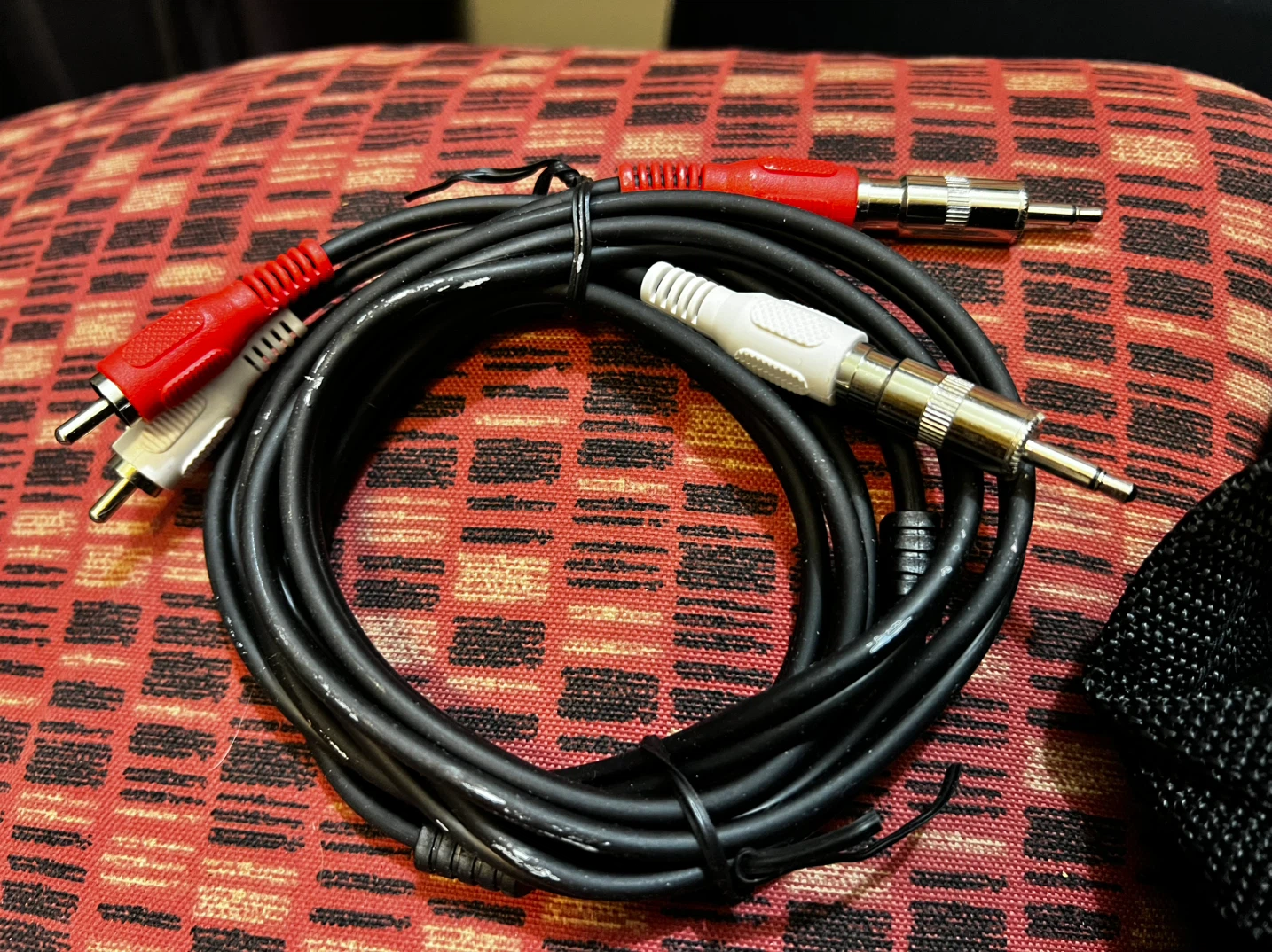 3.5mm Stereo Audio Cable with RCA Connectors