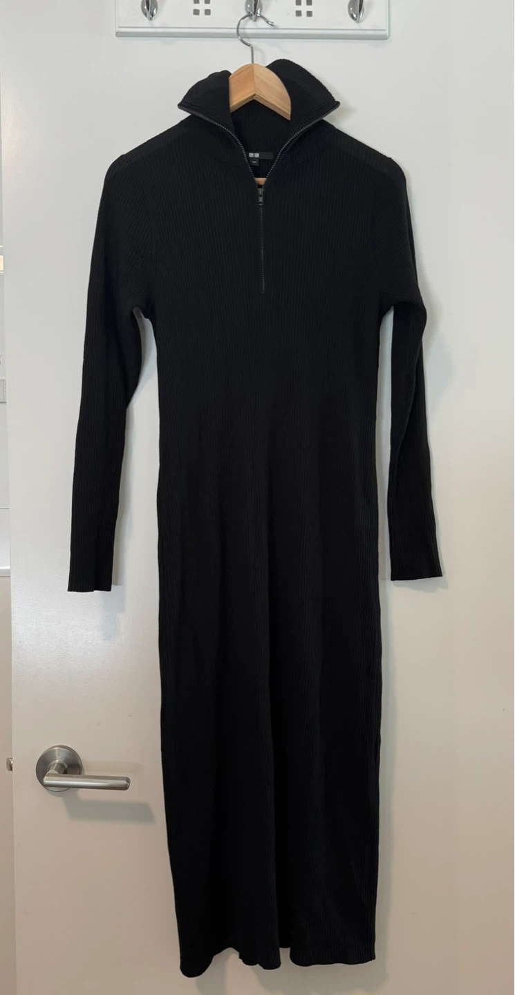 Uniqlo Black Ribbed Knit Half-Zip Midi Dress Size Small