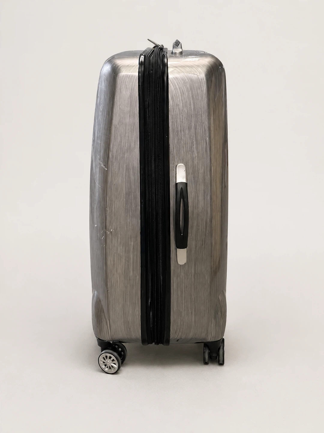 Large Air Canada hardshell suitcase in silver/grey. - photo 2