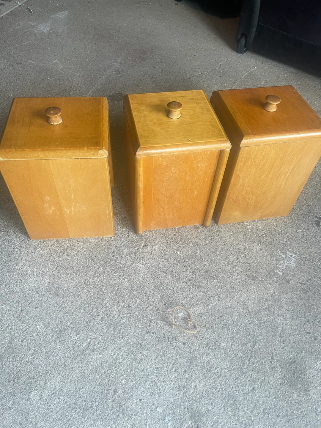 Set of 3 vintage wooden canisters - photo 2