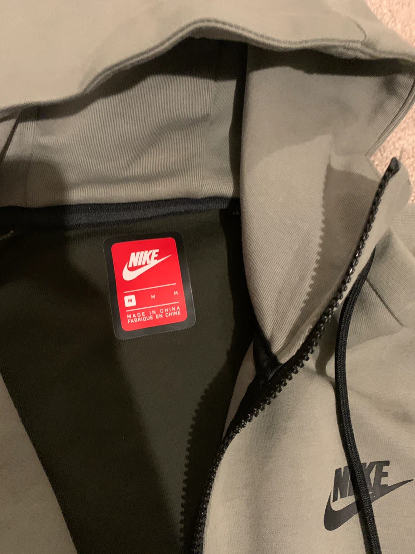 Nike Tech Fleece Hoodie - photo 3