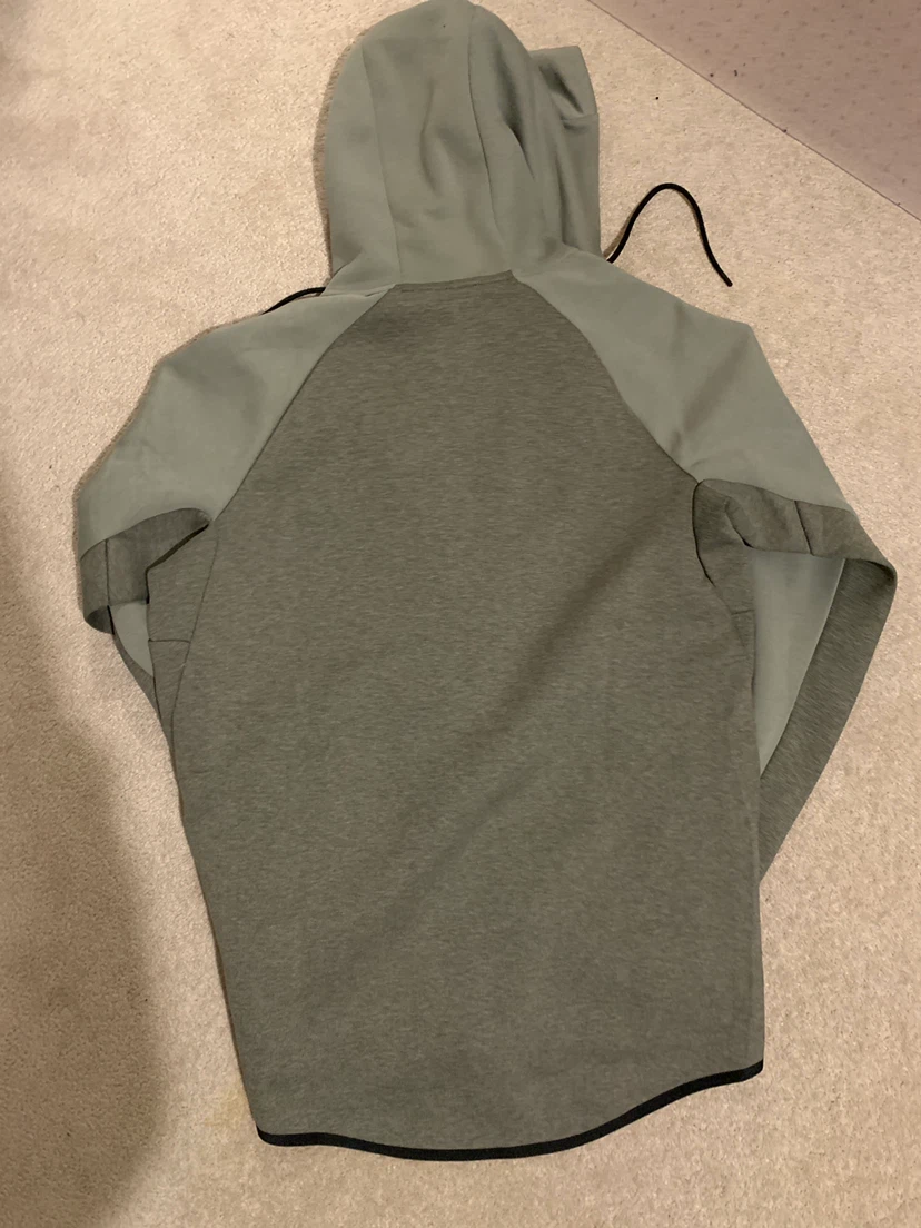 Nike Tech Fleece Hoodie - photo 4
