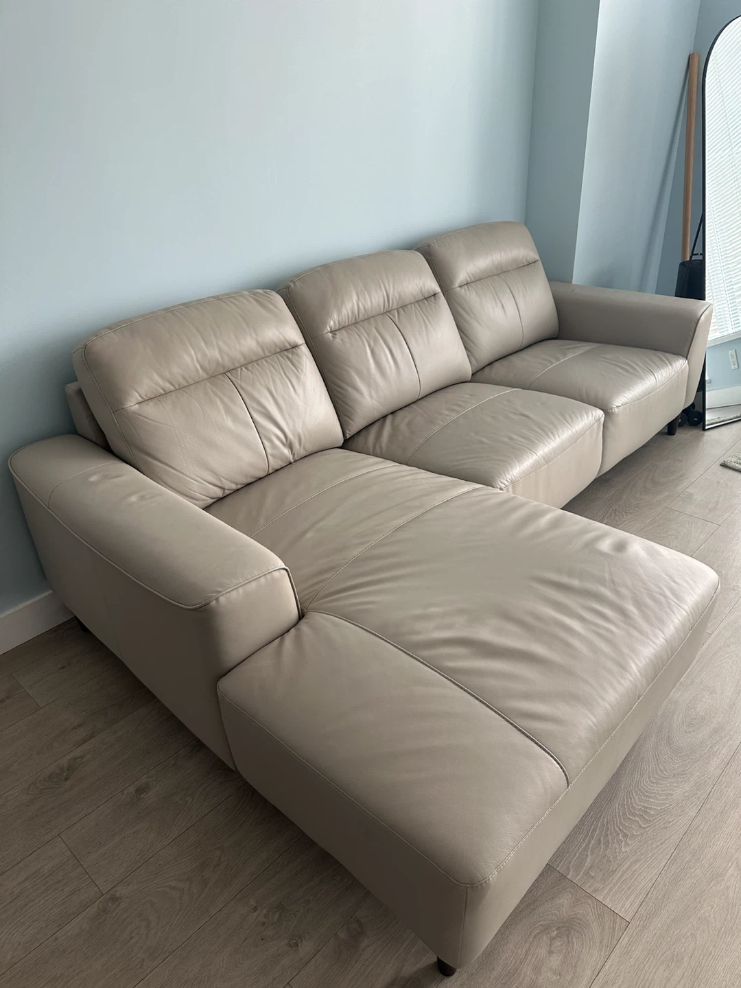 Modern leather match sectional sofa with chaise - photo 2