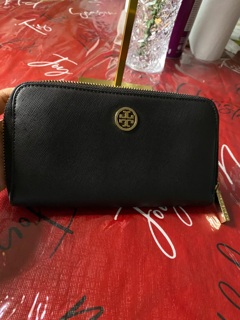 Tory Burch Black Leather Zip Around Wallet
