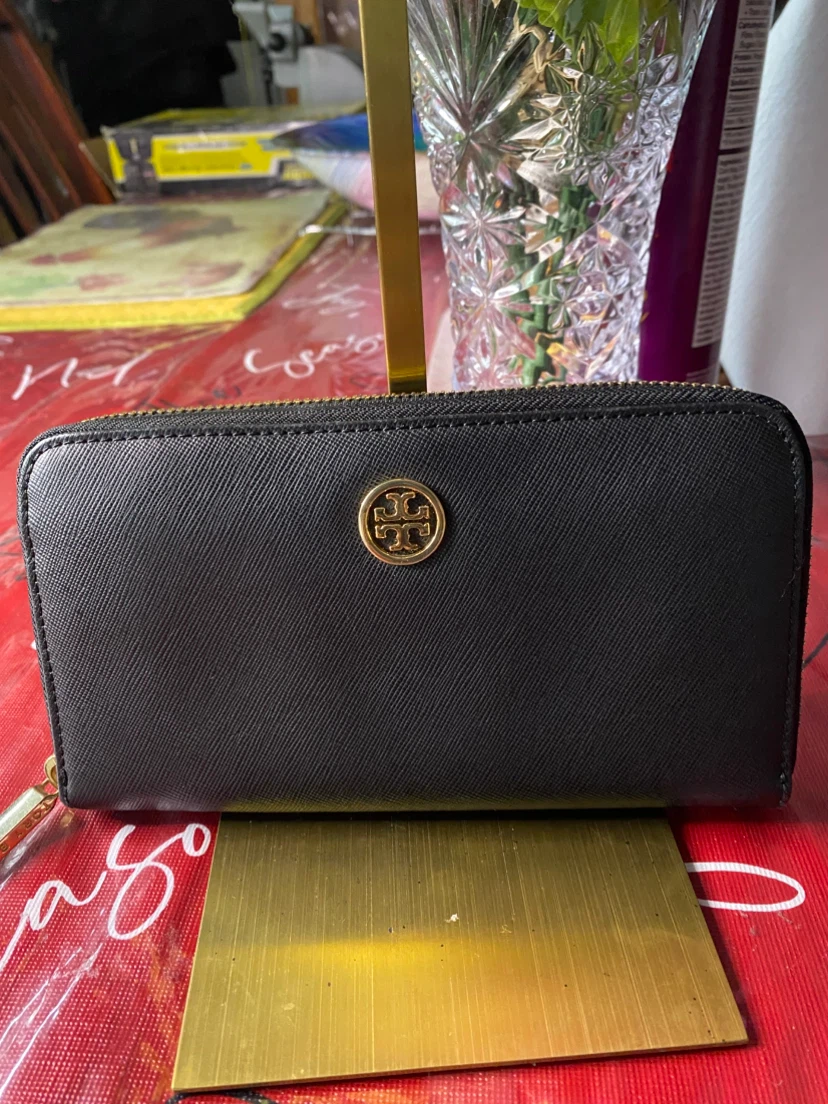 Tory Burch Black Leather Zip Around Wallet - photo 2