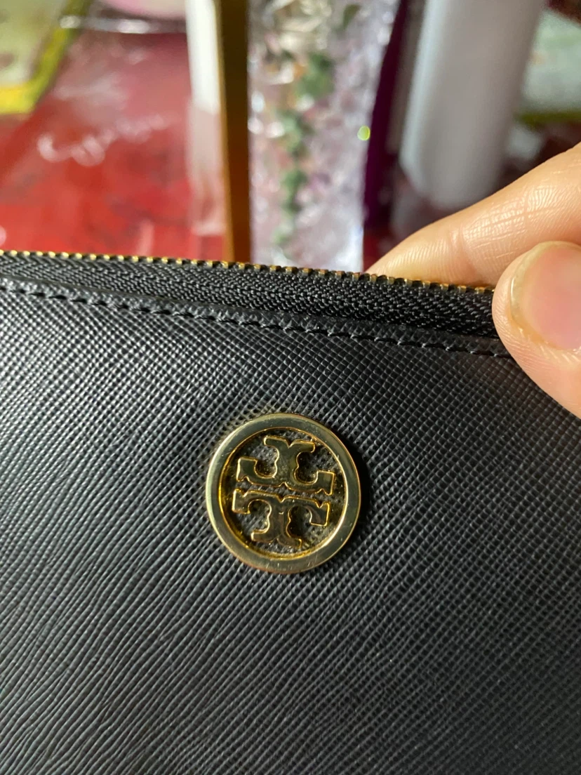 Tory Burch Black Leather Zip Around Wallet - photo 5