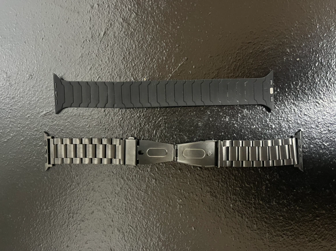 Apple Watch Bands - Metal Link & Silicone Magnetic Bands - photo 2