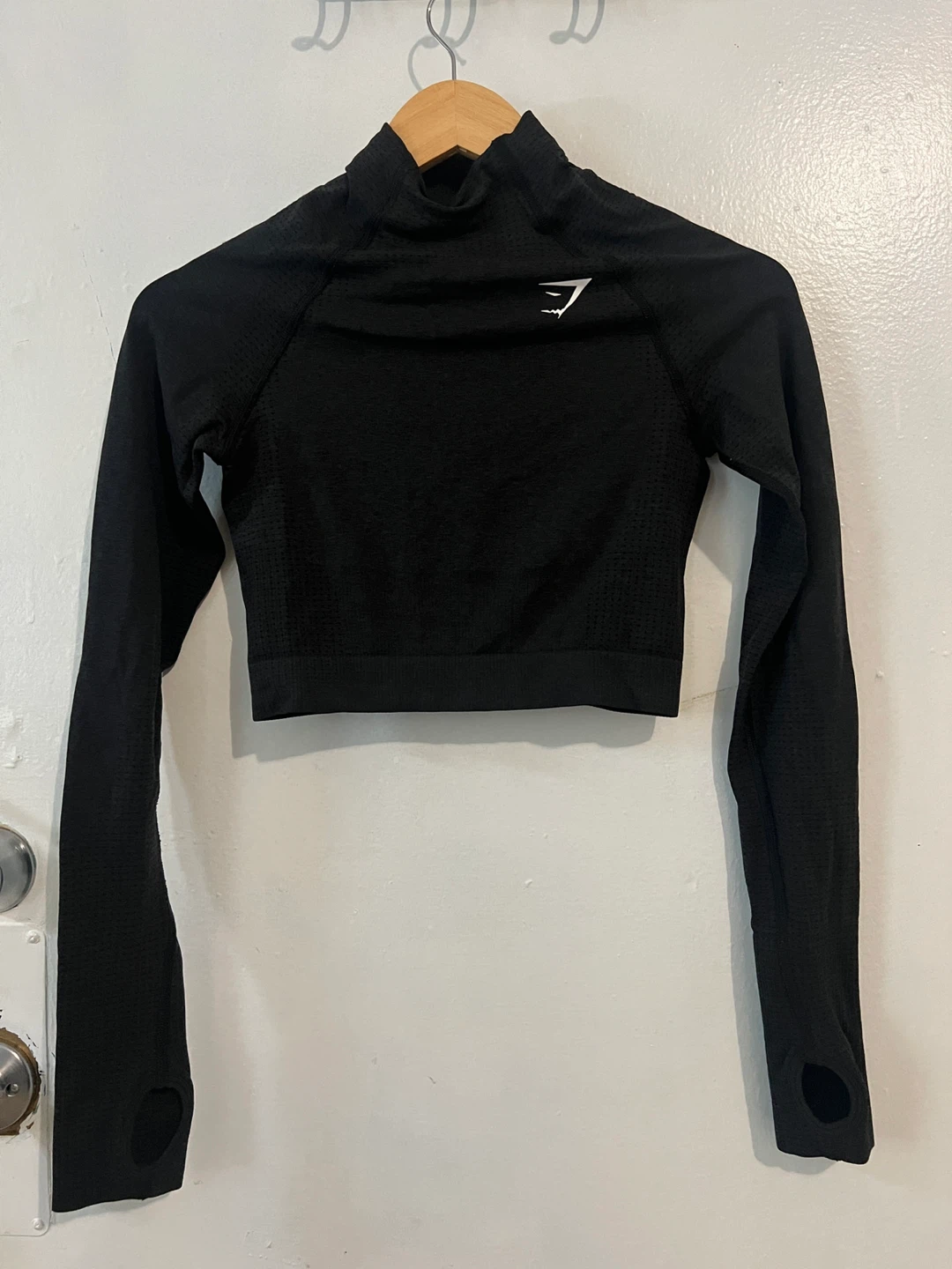 Gymshark Black Cropped Long Sleeve Top Size S - photo 2