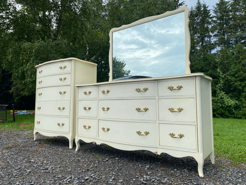 Knechtel French Provincial Off White Dresser Set (CAN DELIVER) - photo 4