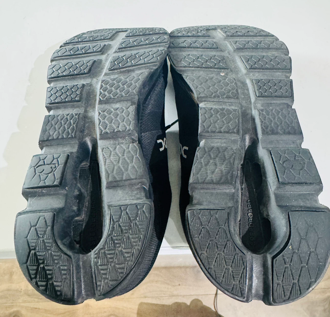 For Sale- Cloud runner waterproof - photo 5
