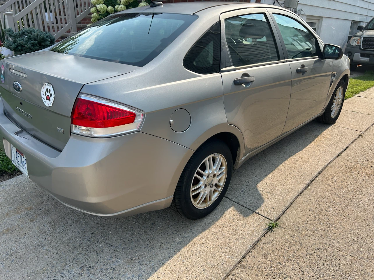 Ford Focus Sedan - Silver - photo 3
