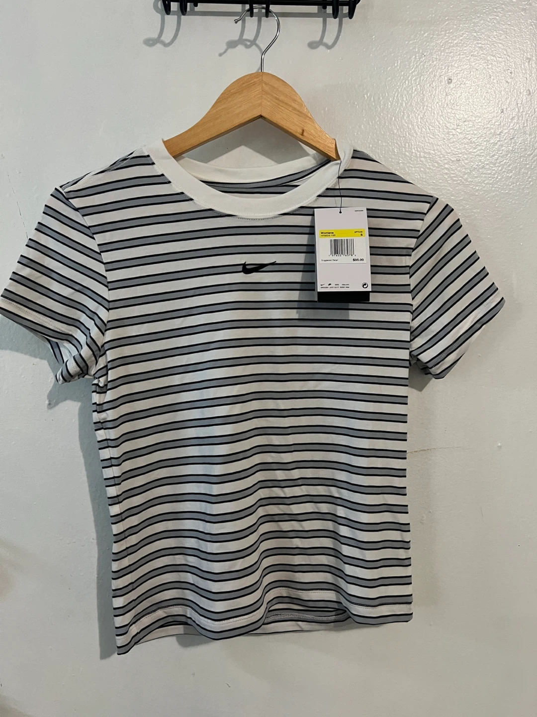 Nike Women's Striped Slim Fit T-Shirt Size S - photo 3
