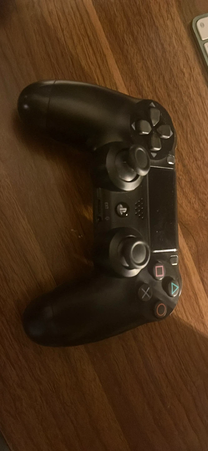 Sony PlayStation DualShock 4 Wireless Controller
