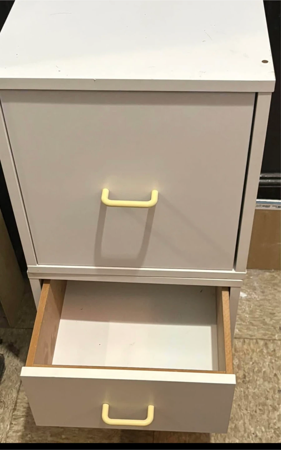2-Drawer white Filing Cabinet - photo 3