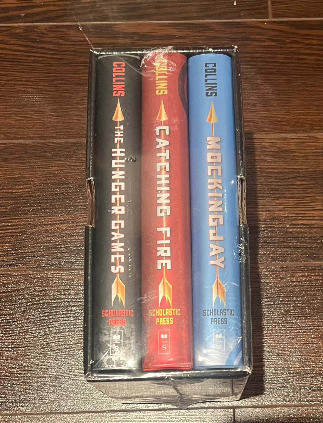 Suzanne Collins The Hunger Games Trilogy Box Set New - photo 2