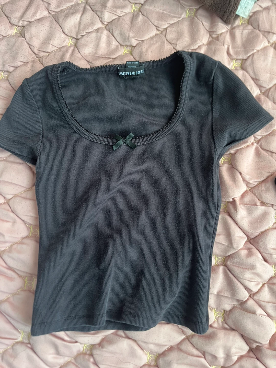 Streetwear Society Ribbed Cropped Top with Bow