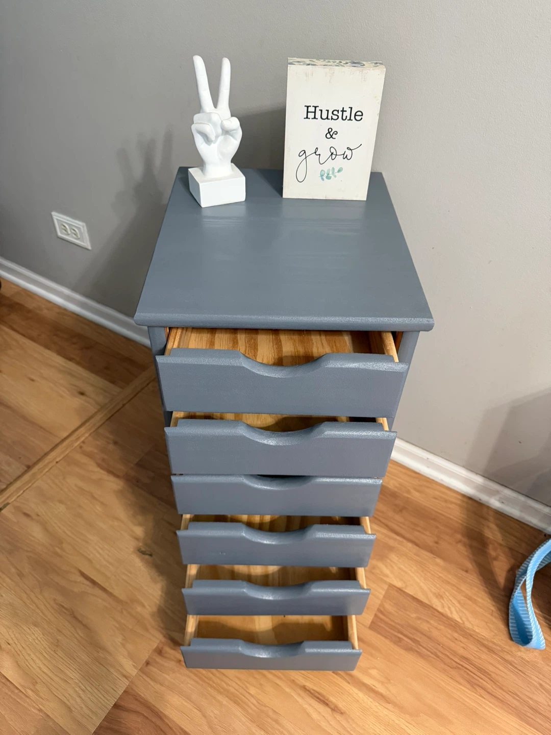 ✨🩶Adorable solid storage drawers on wheels🩶✨ - photo 5