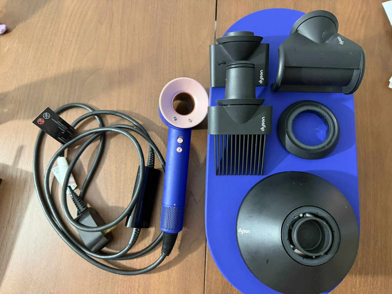 Dyson Supersonic Hair Dryer Blue with Attachments