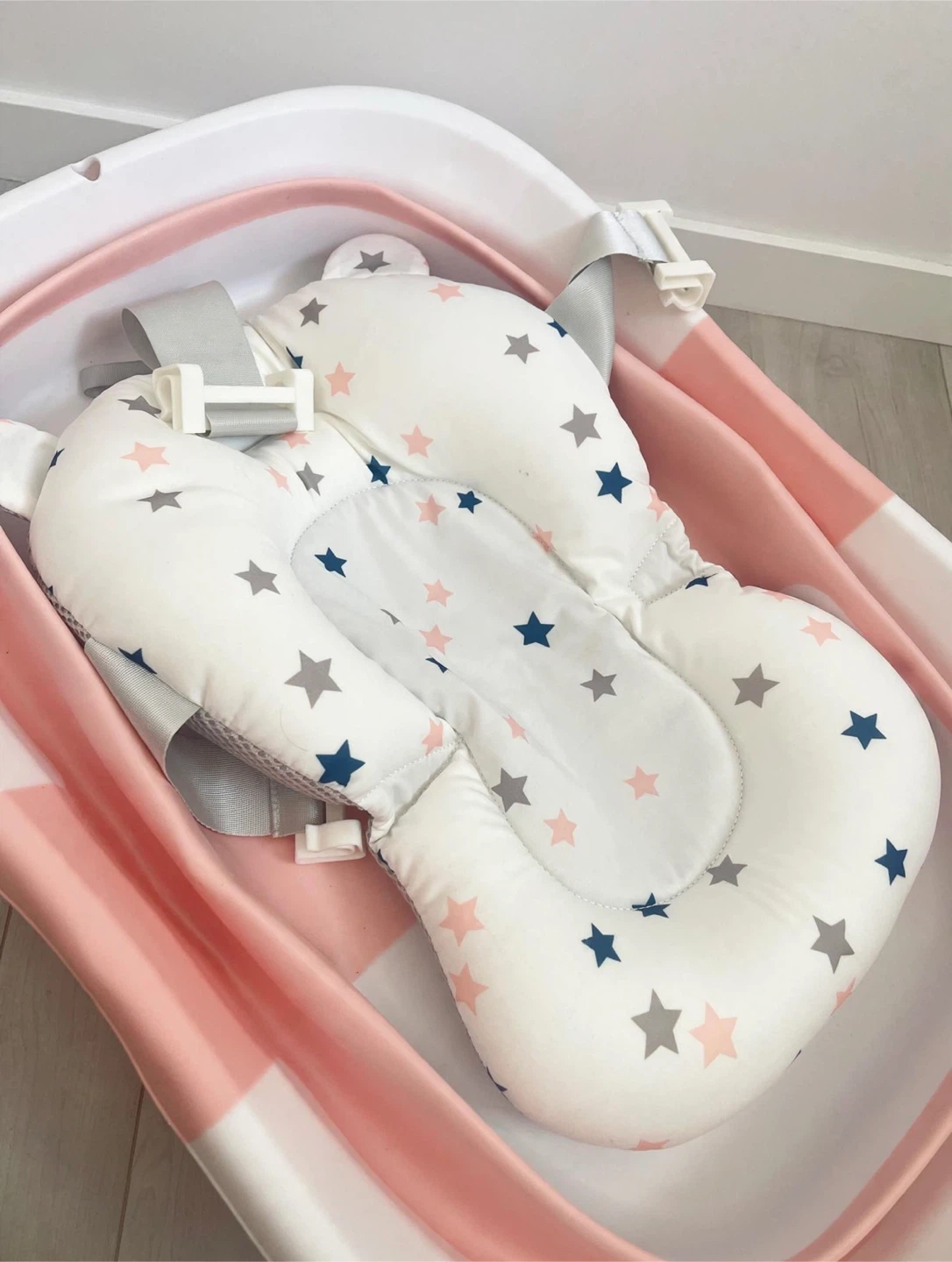 Pink Foldable Baby Bathtub with Digital Water Temperature