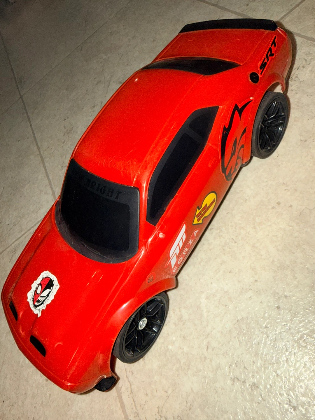 2 WORKING RC TRUCK AND CAR W/ 12 BATTERIES AND 2 CHARGERS - photo 3