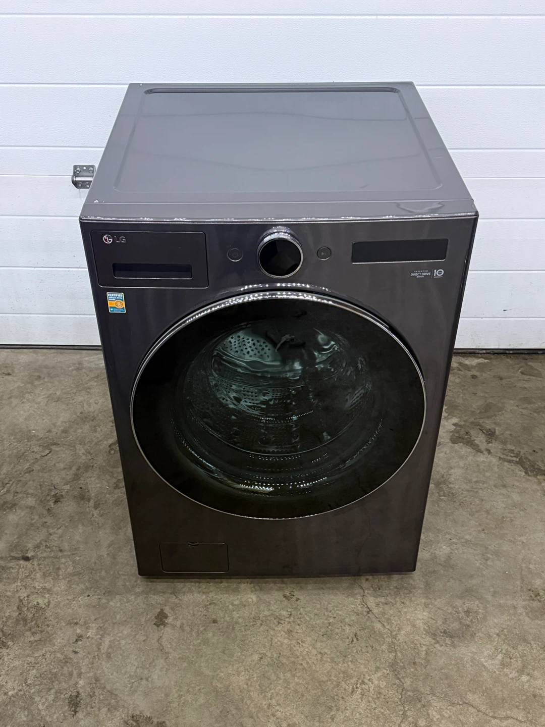 LG Front Load Washing Machine - photo 2