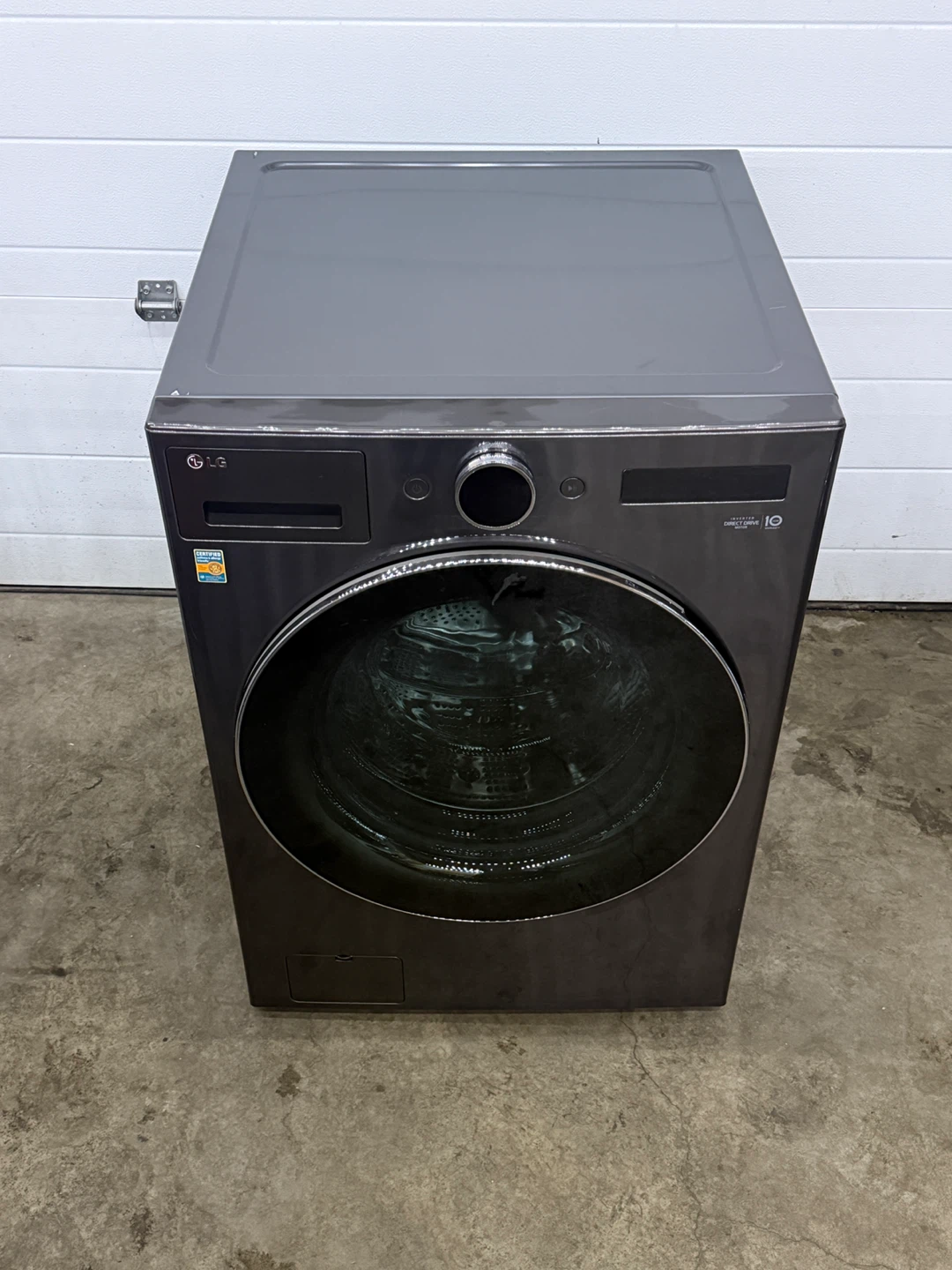 LG Front Load Washing Machine - photo 3