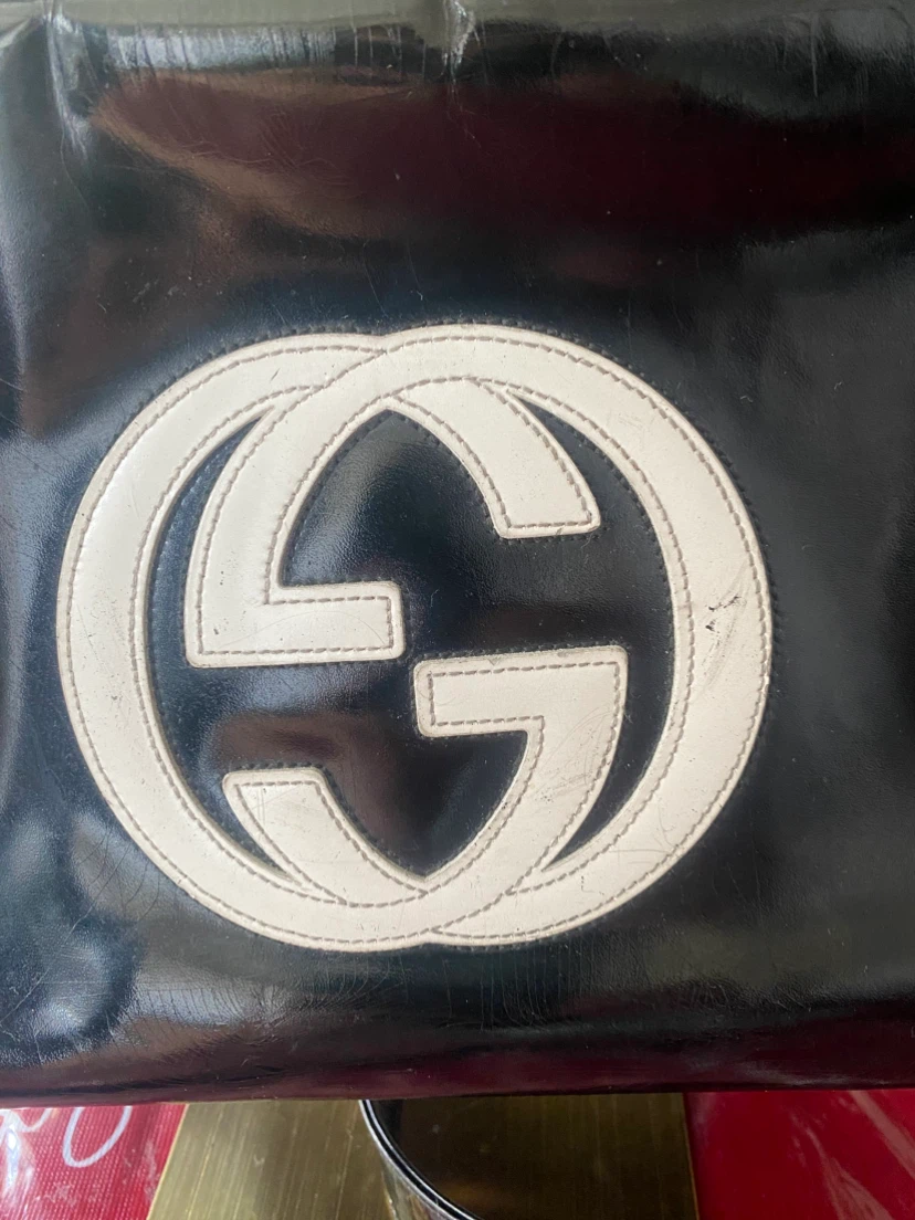 Black Patent Leather Gucci Handbag - photo 2