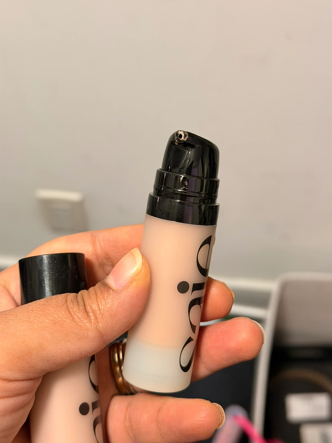 $10 EACH - Saie Glowy Super Gel - photo 3